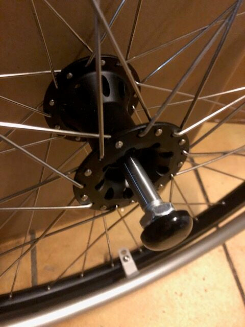 AXE A CLIPSAGE RAPIDE POUR ROUES MOTRICES